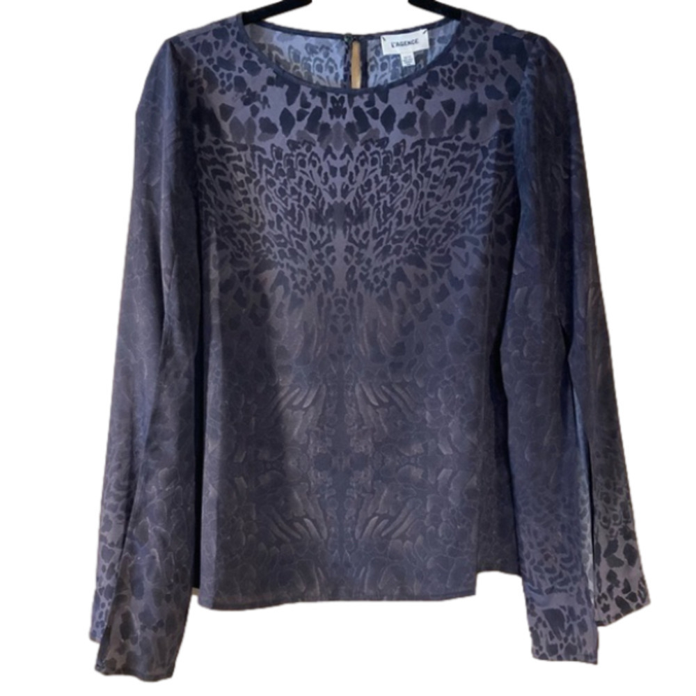 L’agence BLACK SILK ANIMAL PRINT SLIT SLEEVE CAPE BLOUSE- SIZE XS- NWT